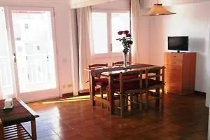 Ar Costa Brava Apartments リョレート・デ・マル